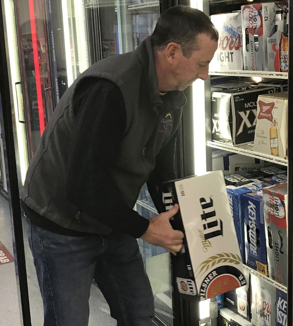 Mom 'n' pop stores carry on traditions Local News