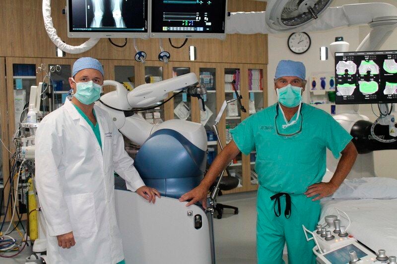 Robo Assist: New machine aids in joint replacements at ADK Health
