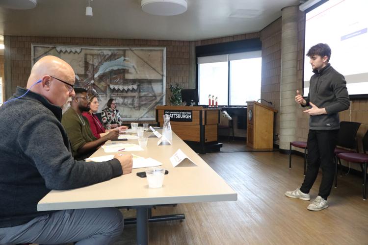 SUNY students pitch to local business leaders