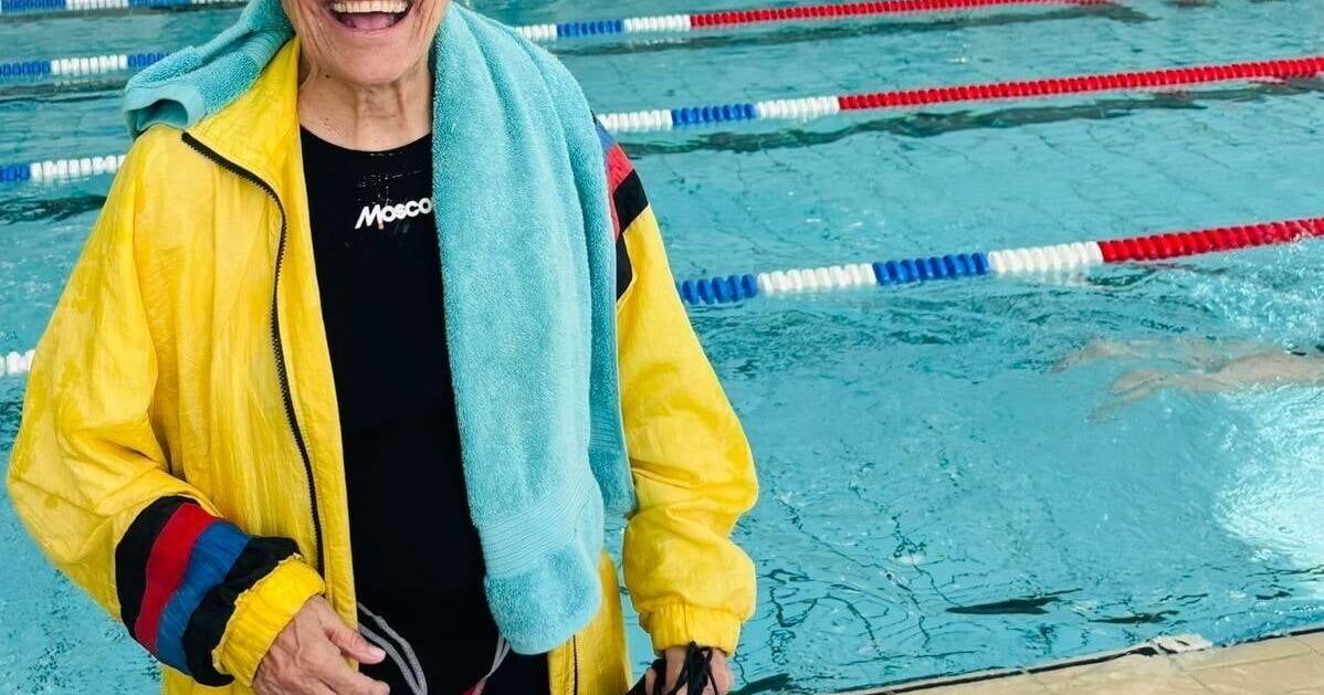 Great grandmother still breaking swimming world records at age 95