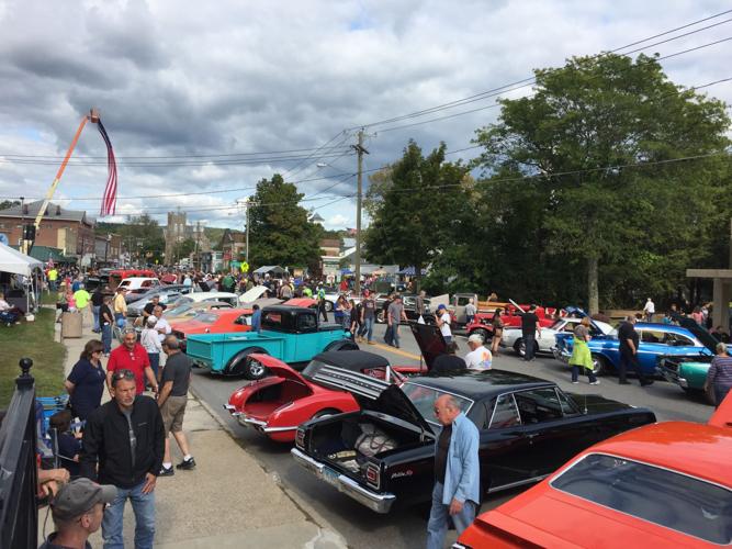THOMASTON CAR SHOW Community News