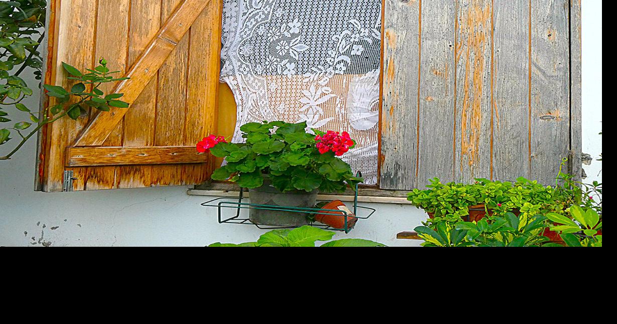 Irish Famine Lace and the Rise of Crochet in 19th Century America Program at Woodbury Library