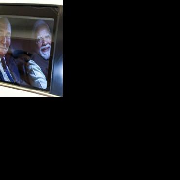 Putin offers India 'uninterrupted' oil in summit talks with Modi