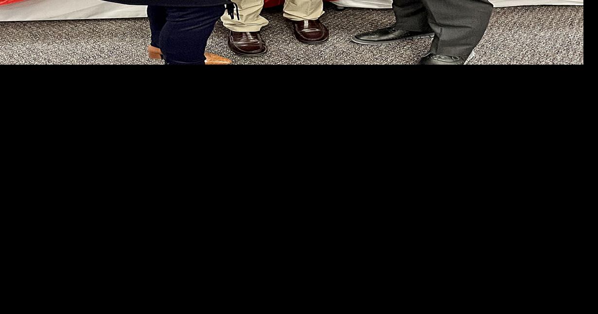 SOUTHBURY FIRST SELECTMAN TIM O'NEIL SWORN IN