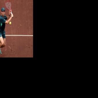 Paul battles past Burruchaga to win ATP Houston title