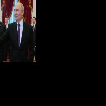 Crude extends gains, stocks drop as Trump considers latest Iran proposal