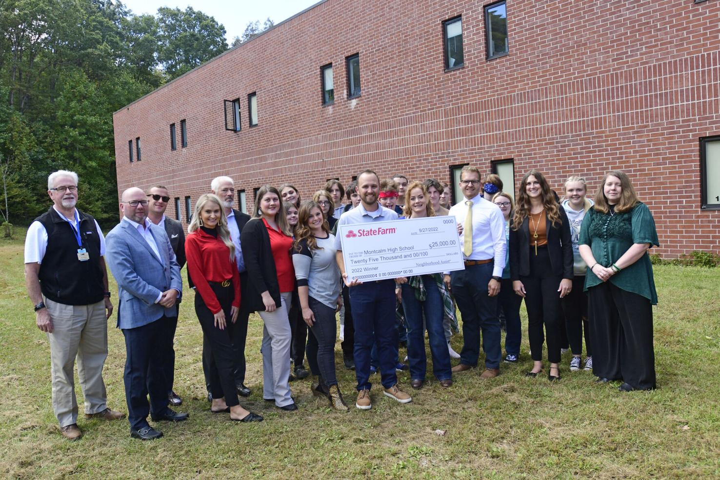 Montcalm High School presented 25,000 grant to construct greenhouse