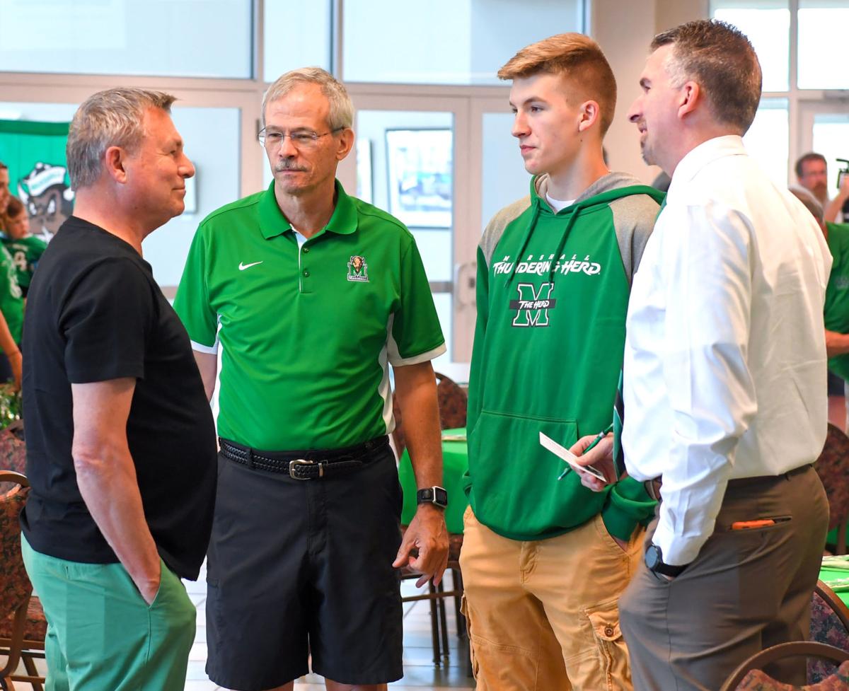 Big Green Coaches Tour Marshall Thundering Herd Rolls In To Cmc