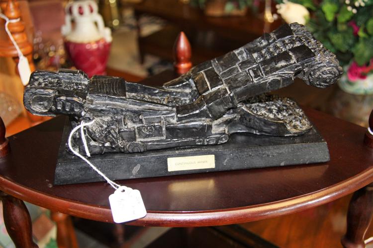 SLIDESHOW The Furniture Barn Gallery