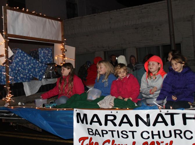 SLIDESHOW Princeton Christmas Parade Multimedia