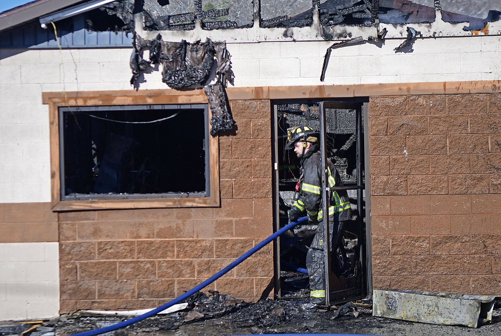 Structure fire shuts down Route 460 in Green Valley | News | ptonline.net