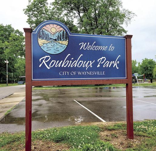Roubidoux Park sign