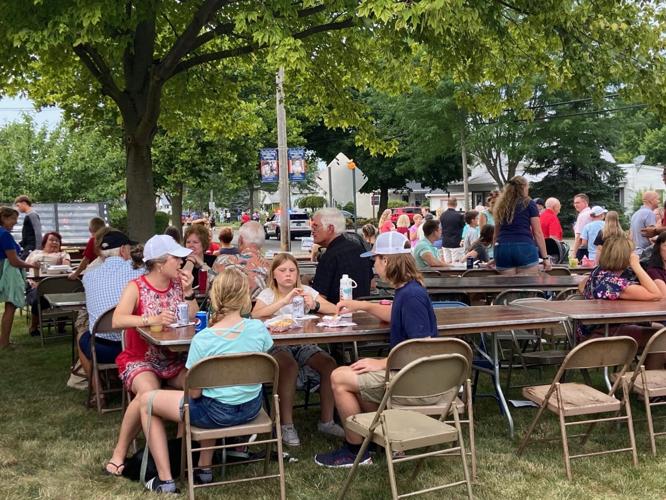 Locals enjoys St. Anthony's Festival Arts & Entertainment