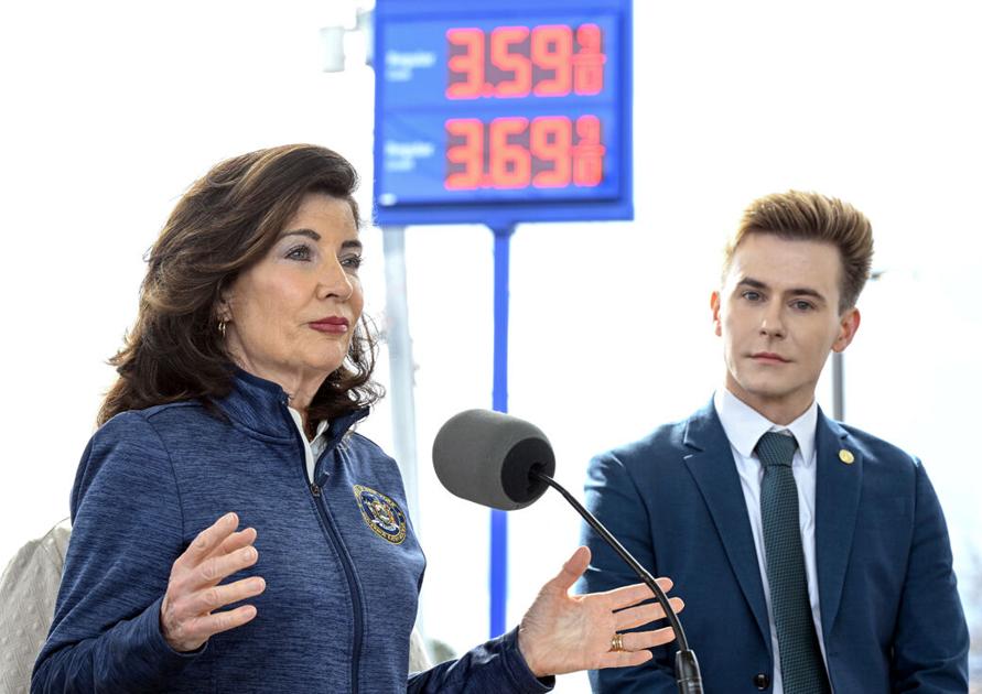 Guv calls for changes to state’s climate law