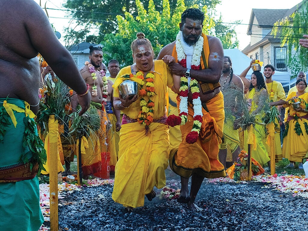 Firewalking ceremony heats up S. Rich Hill