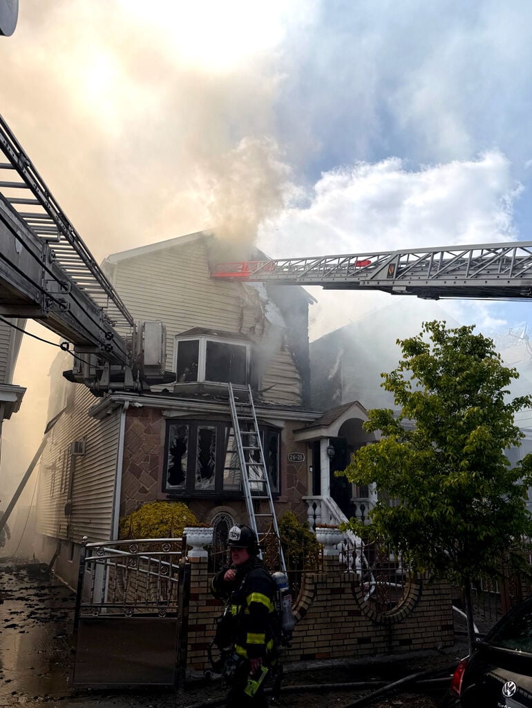 Flames Trap Man In Wind-driven flames trap firefighters | | qchron.com