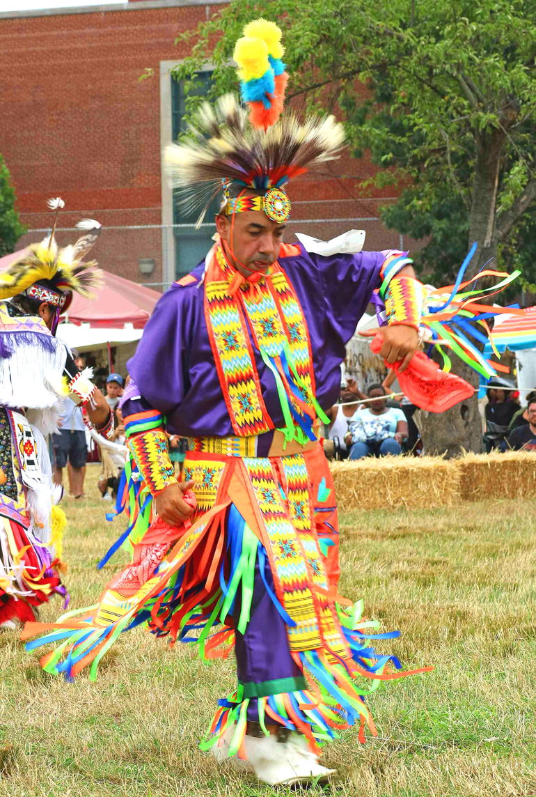 Thunderbird Pow Wow mesmerizes Queens