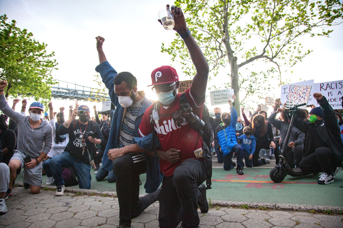 Astoria vigil draws crowd to the park 2