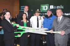 TD Bank grand opening ceremony in Forest Hills - Queens Chronicle ...