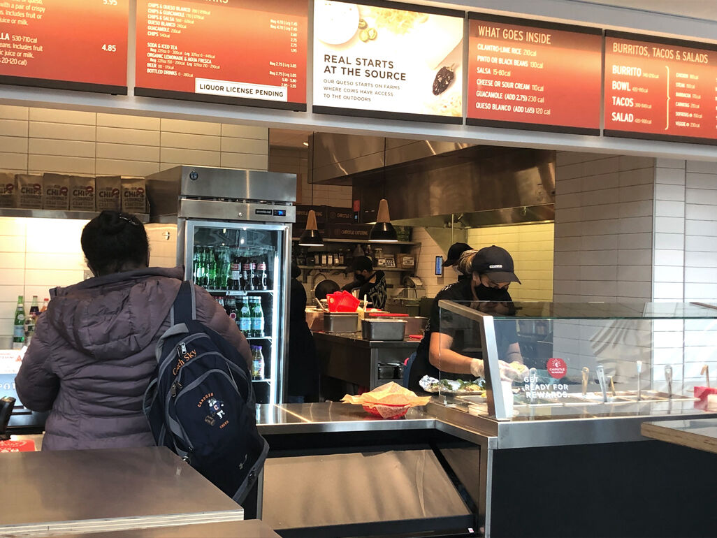 Chipotle opens new spot on Archer Ave.