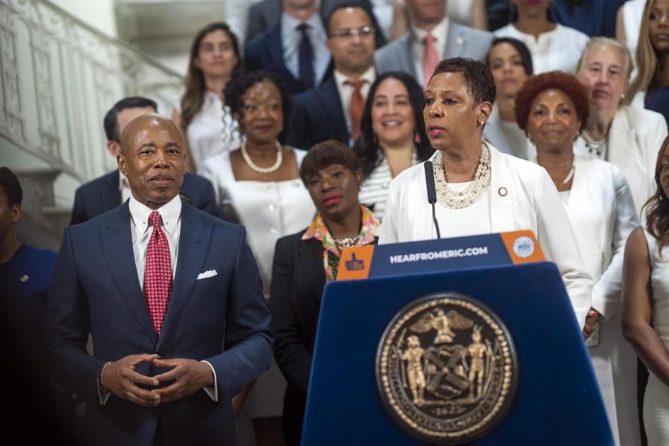 Mayor, Council reach record budget deal | | qchron.com