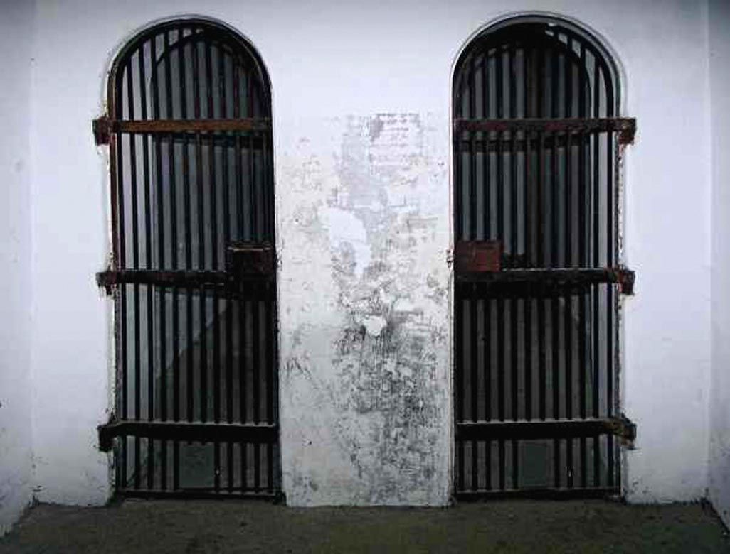 Haunted houses and spooky walks in Queens this Halloween