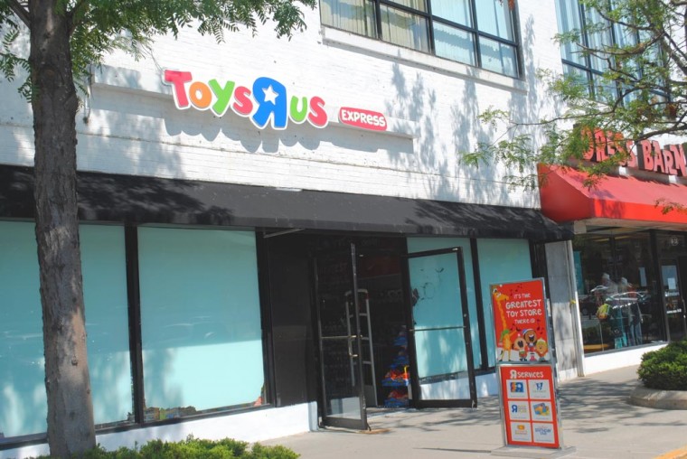 toy stores in queens