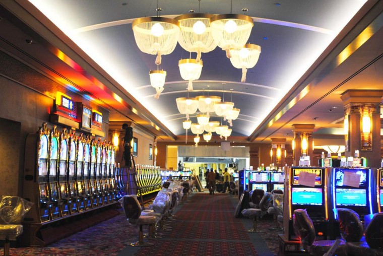 resorts world casino queens blackjack