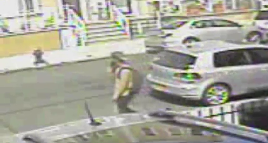 With video: Police searching for Astoria burglary suspect | | qchron.com