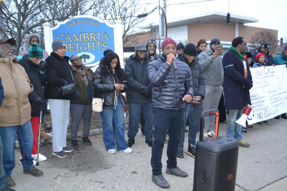 Homeowners slam mayor's property tax proposal