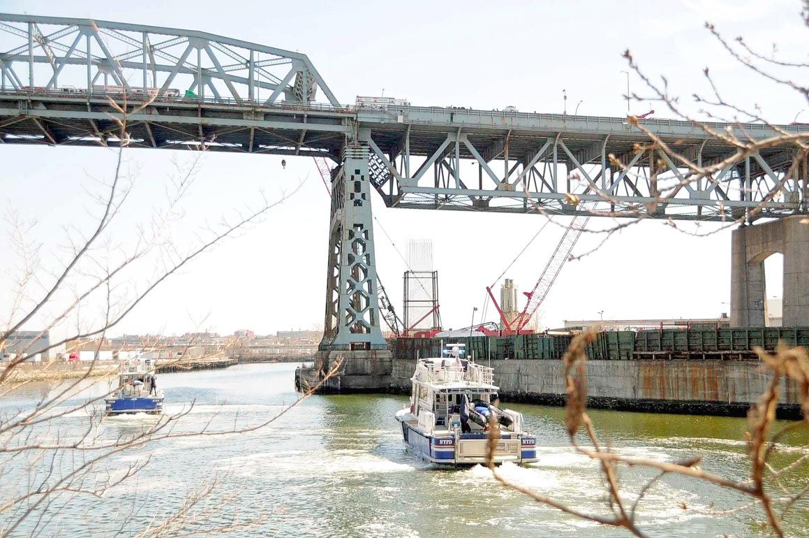 Cops Talk Woman Out Of Jumping Off Kosciuszko Bridge