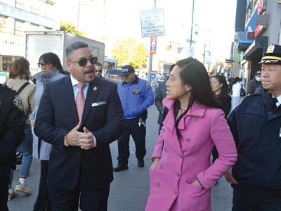 New top cop tours Downtown Flushing 1