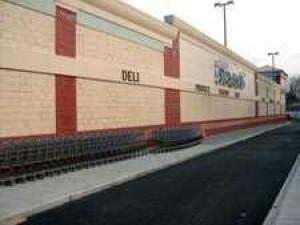 Super Stop Shop Opens On Forest Hills Glendale Border Central Mid Queens News Qchron Com
