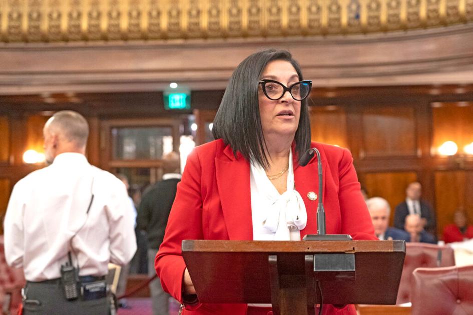 Ariola to co-chair the Italian Caucus