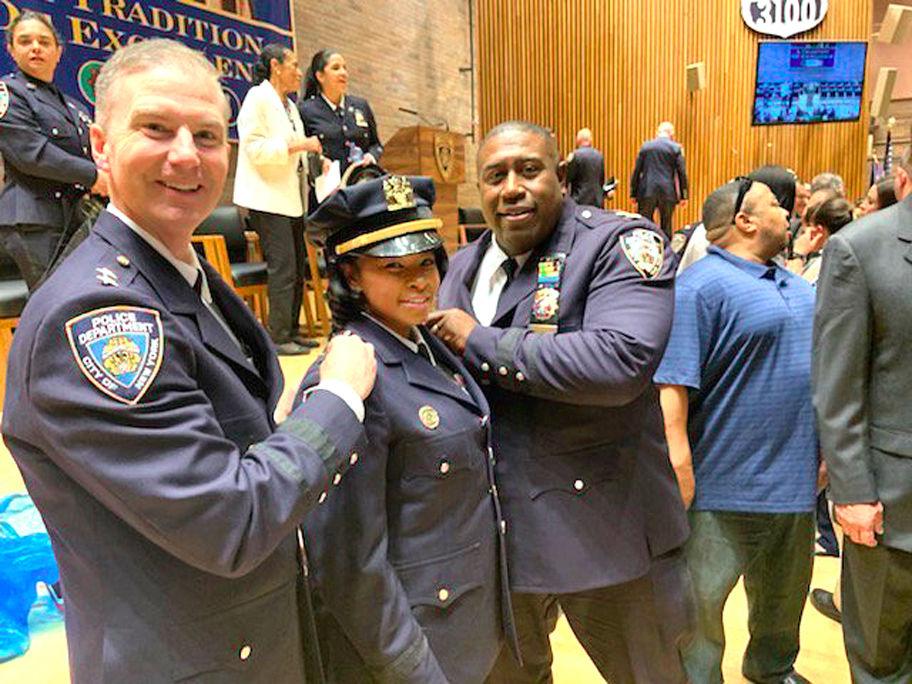 NYPD promotes CO of 105th Precinct(01)