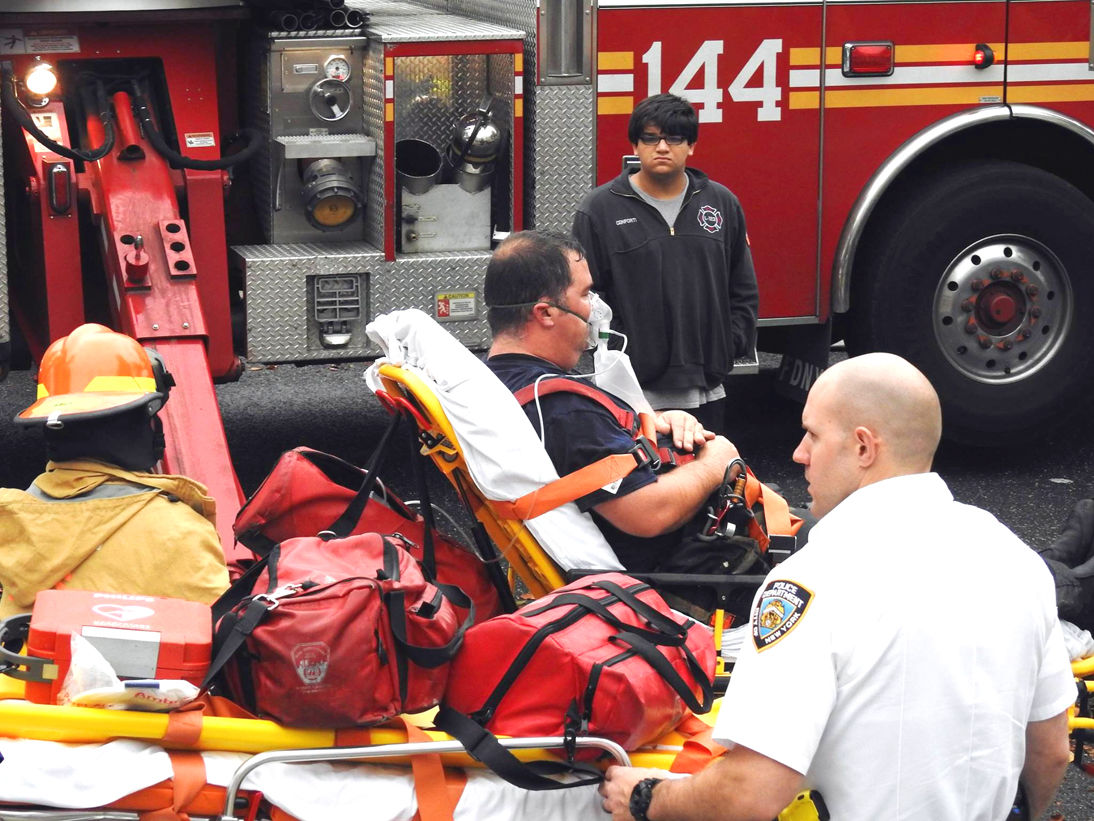 Firefighter Injured Battling Bayside Blaze | | Qchron.com