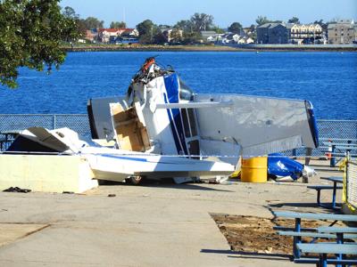 whitestone qchron crashed piloted pier throgs