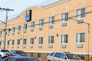 And The Sheraton Jfk Makes Six Shelters Queens Chronicle South