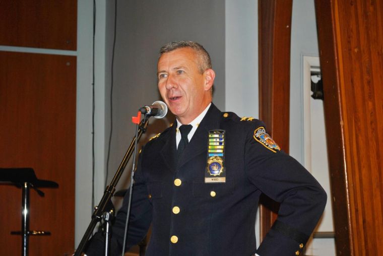 New Queens NYPD Chief Visits CB 13 | | Qchron.com