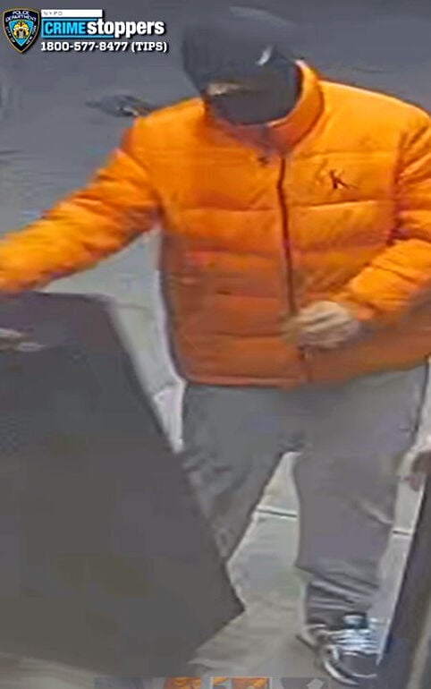 Robber Fail Fake cops try, fail in robbery attempt | | qchron.com