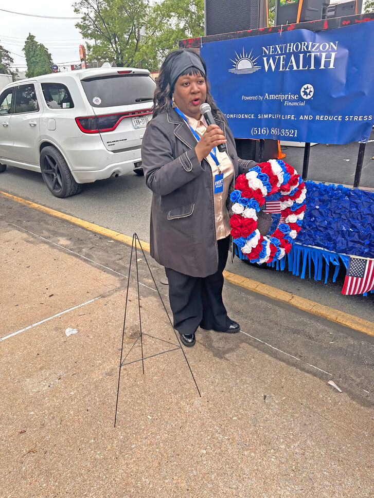 Naeisha Rolin The fallen honored at Rosedale parade | | qchron.com