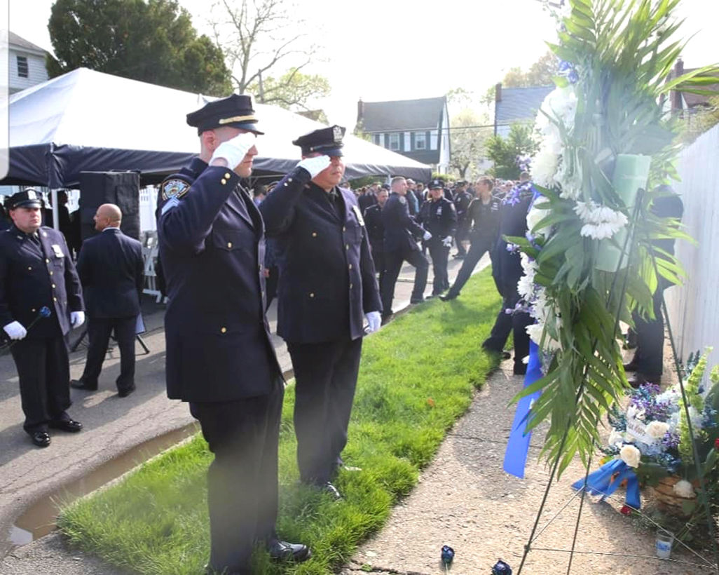 A hero remembered | | qchron.com