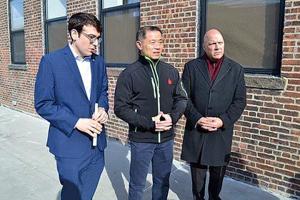 Pols slam city over 20 Ave. shelter contract