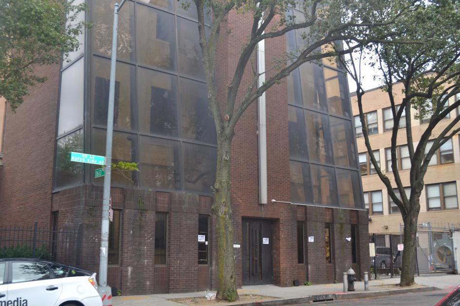 Developer planning 201 Jamaica apts.