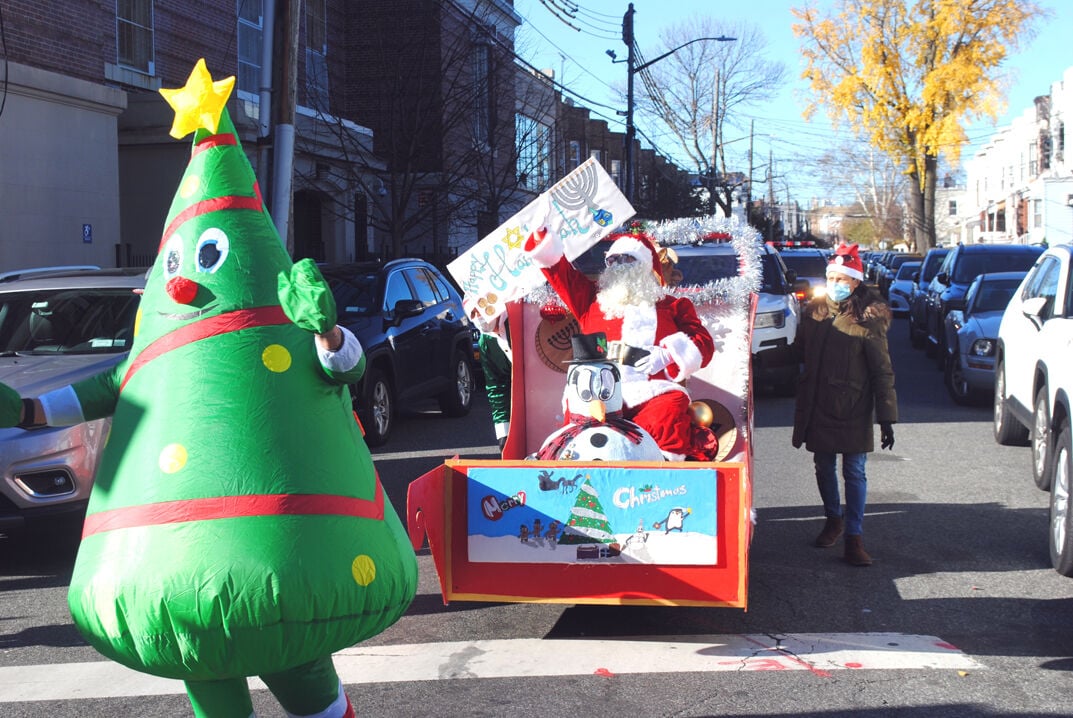 Welcoming the holidays at PS/IS 87 | | qchron.com