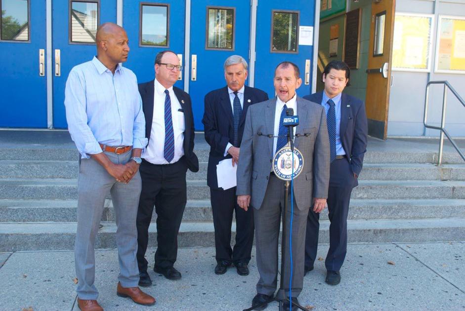 MS 172 gets traffic change for safety | | qchron.com
