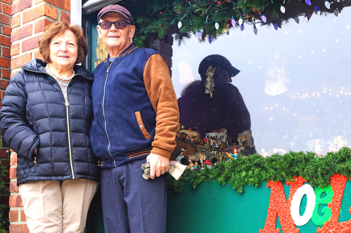 Christmas house sparkles its last