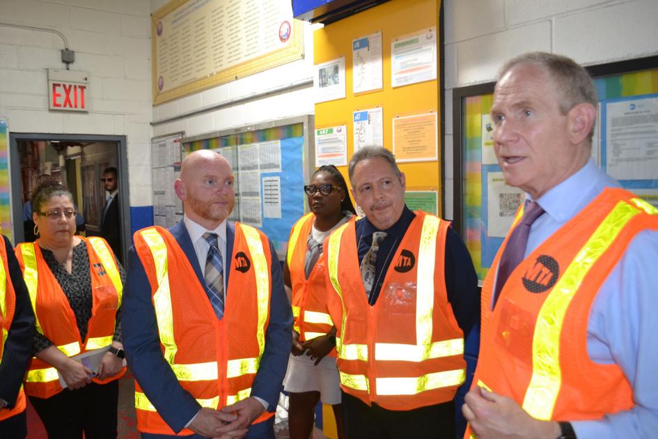 MTA boss makes bus stop in East Elmhurst
