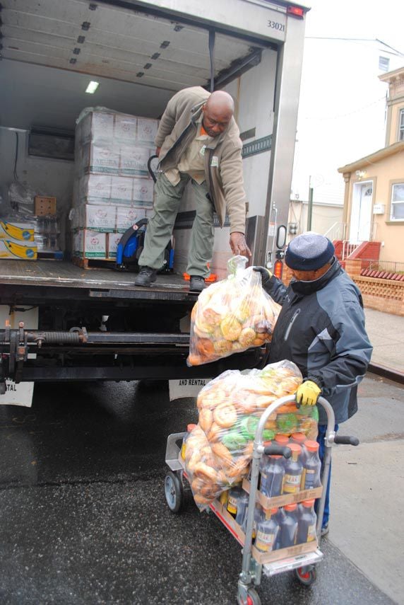 Fighting hunger on the front lines in Queens 3