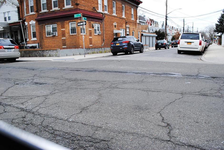 Bumpy Woodhaven road to be paved | | qchron.com